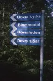 Vägskylt vid Dovra sjöar i Östansjö, 1994