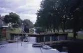 I väntan på slussning i Trollhätte kanal, 1991