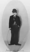 Bertil Källander uppträder som Charlie Chaplin, 1920-tal