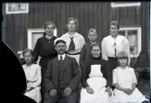 Porträtt av familjen Karlsson i Stensjö by.