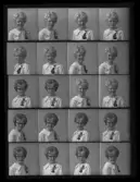 Porträtt. Polyfoto.  Berit och Barbro Johansson,
Ö. Åvägen, Kolbäck. Ur Gustaf Åhmans samling.