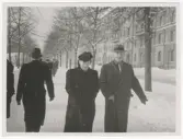 Vinter i Stockholm. Lotte Laserstein och Walter Lindenthal promenerar.