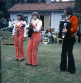 Musikuppvisning, 1977 juli