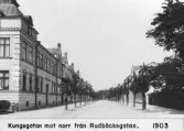 Kungsgatan mot norr från Rudbecksgatan, 1903