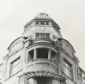 Hörnbalkong på Olaigatan 13, ca 1965