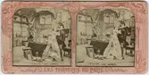 Stereokort ur serien Les théatres de Paris, utgiven av BK, Paris på 1880-talet. Bilden föreställer en scen ur operan Faust. Stereokortet är ett så kallat French tissue bestående av ett handkolorerat albuminfoto monterat i kartongram med tunt papper på baksidan. När kortet belyses bakifrån framträder färgerna. Kopian av kortet har framställts med två olika metoder: skanning på flatbäddsskanner och fotografering på ljusbord. 