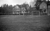 Järnvägsgatan, Saluhallarna