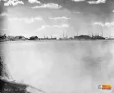 Utsikt mot Storgrytan.
Ljusne Brädgård till vänster