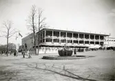 Jubileumsutställningen i Göteborg 1923
Huvudrestauranten och Carl Milles fontän
Historiska utställningen
Minnesfältet