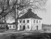 Åkeshof. Östra flygeln från söder. Bromma socken, Sollentuna härad, Uppland. 