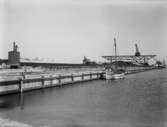 Hamnen sedd från vattnet. Hamnbygget 1939. Nyhamnen.