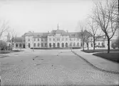 Uppsala centralstation från Bangårdsgatan, Uppsala 1901 - 1902