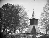 Klockstapeln vid Orkesta kyrka, Orkesta socken, Uppland i maj 1919