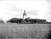 Landskapsvy med Färentuna kyrka, Uppland 1922