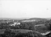 Uppsala och Akademiska sjukhuset, från Slottsbacken, Uppsala år 1910