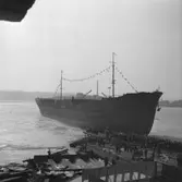 Dop och sjösättning av fartyg 142 M/T Captain T. Basse.