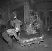 Arbete i gjuteriet, Skandiaverken.