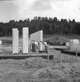 Montering av byggelement.