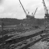 Fartyg 265 M/S Krymskie Gory och 266 M/S Uraljskie Gory på stapelbädden.