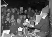Skyltsöndag i Uddevalla, december 1950