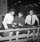 Ungerska flyktingar börjar arbeta på Schwartzman & Nordström januari 1957