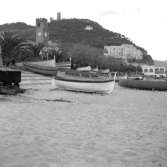 24. Italien. Fotojournal finns på B.M.A. + fotoalbum.
Samtidigt förvärv: Böcker och arkivmaterial.
Foton tagna mellan 1959-11-04 och 1959-11-05.
12 Bilder i serie.