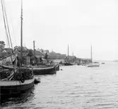(Stereo karta XV) Fiskebäckskil inifrån viken, strax nedanför kyrkan. 19 Juni 1926.