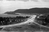 En bild från Huskvarna på nya motorvägen som byggdes på 1960-talet. Sträckan Jönköping - Ödeshög fick namnet Vätternleden och den har ansetts vara en av Sveriges vackraste vägar.