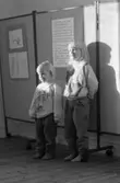 Familjesöndag på Mölndals museum den 20 november 1988 (efter 2011-01-01 Mölndals stadsmuseum). Gatuadressen ändrades 1997 till Norra Forsåkersgatan 19.
Sång och danslekar med Linda Olsbjörk. Dramatisering av fattigauktion med Susanne Brånålt. Dockteater av Skånhällaskolan.