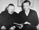 Anders Eliasson och hans mor, 1953. 
Anders var ordförande i Pappers avd. 63 på Papyrus.