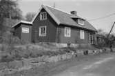 Byggnadsdokumentation av villa och tomt på Apelgården 1:17, Kålleredsgårdsvägen 14 i Kållered, 1992.