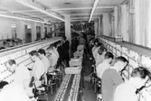 Oslo Sentrum, postkontor.  Avgående brevsortering, 1965.