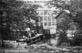 Gamla bomullsspinneriet i Anderstorp, Lindome, ca 1900. Uppfört 1828 och ägdes av Bergman.
Spinneriet revs 1917 då verksamheten togs över och flyttades till August Werner & Co år 1907.