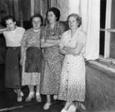 Asta, Lilly Särnsten, Astrid Andersson och Elsa Säfström, Krokslätts fabriker på 4:e våningen, 1958.