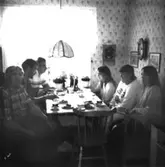 Edvard bjuder på fika