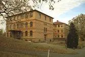 Stretereds skolhem. Stora skolan från sydost.