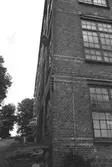 Werners fabriker i Annestorp, Lindome, hösten 1994. Byggnadsdetaljer: Fönster.