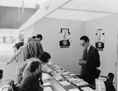 Polens avdelning i paviljongen. Försäljning av polska frimärken.