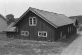 En ladugård. Hembygdsgården/Börjesgården i Hällesåker, Lindome 1992-06-29.