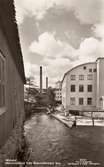 Vykort med vy över Mölndalsfallen och Victor Samuelsons strumpfabrik 