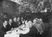 Lunch i Strängnäs. 3:e man från vänster: byråchef E Högner.