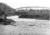 Linjerna Sollefteå - Strömsund - Jormlien - Ankarede. Bron över
Junsterforsen.