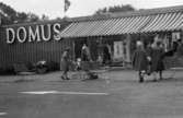 Domus stora affärshall på Nya Torget i Trädgården, Mölndal, på 1960-talet.