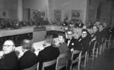Kungliga Generalpoststyrelsens och Postmusei Vänners middag den 20 april 1951 i samband med den schweiziska frimärksutställningen i Postmuseum.