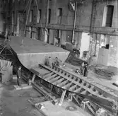 Bogserbåt Heros uppsättning på bädd