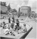 Stadsbiblioteket
Exteriör från Observatorieparken. Lekande barn i förgrunden