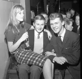 Nöjessugna ungdomar