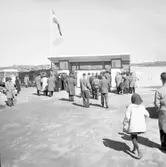 Fotbollsintresserade på Kungshamnsvallen