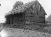 Stall och portlider - nu på friluftsmuseet Disagården - på ursprunglig plats, Norrby, Skuttunge socken, Uppland
