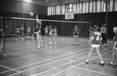 Mölndals Volleybollklubbs flickor B spelar match, år 1983.

För mer information om bilden se under tilläggsinformation.